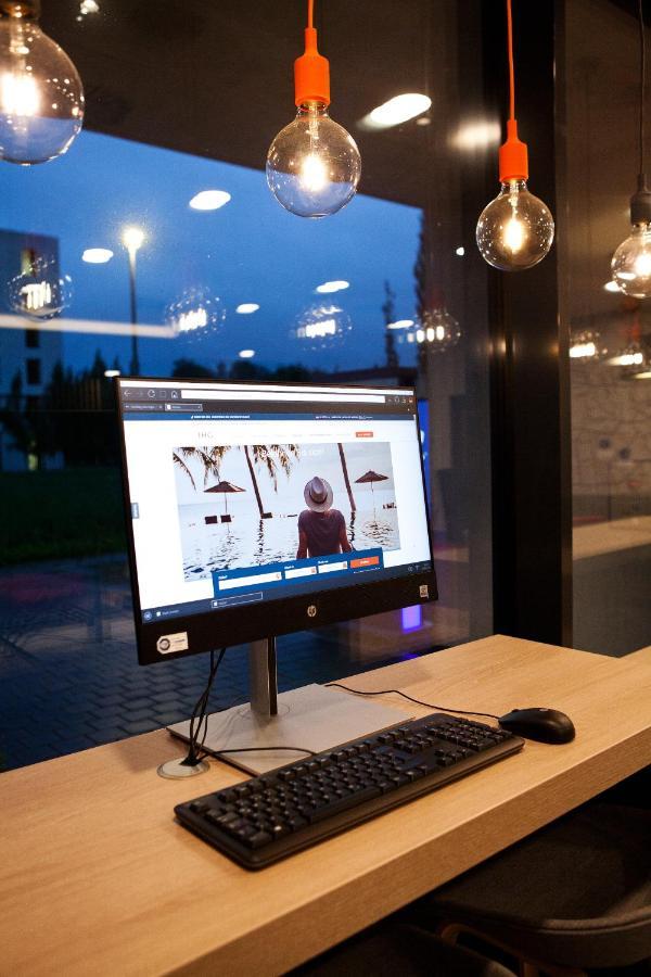 Holiday Inn Express - Lustenau Ngoại thất bức ảnh