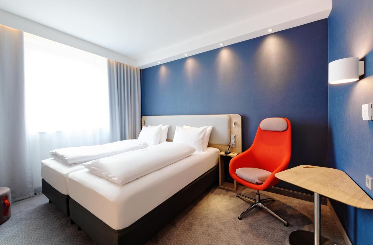 Holiday Inn Express - Lustenau Ngoại thất bức ảnh