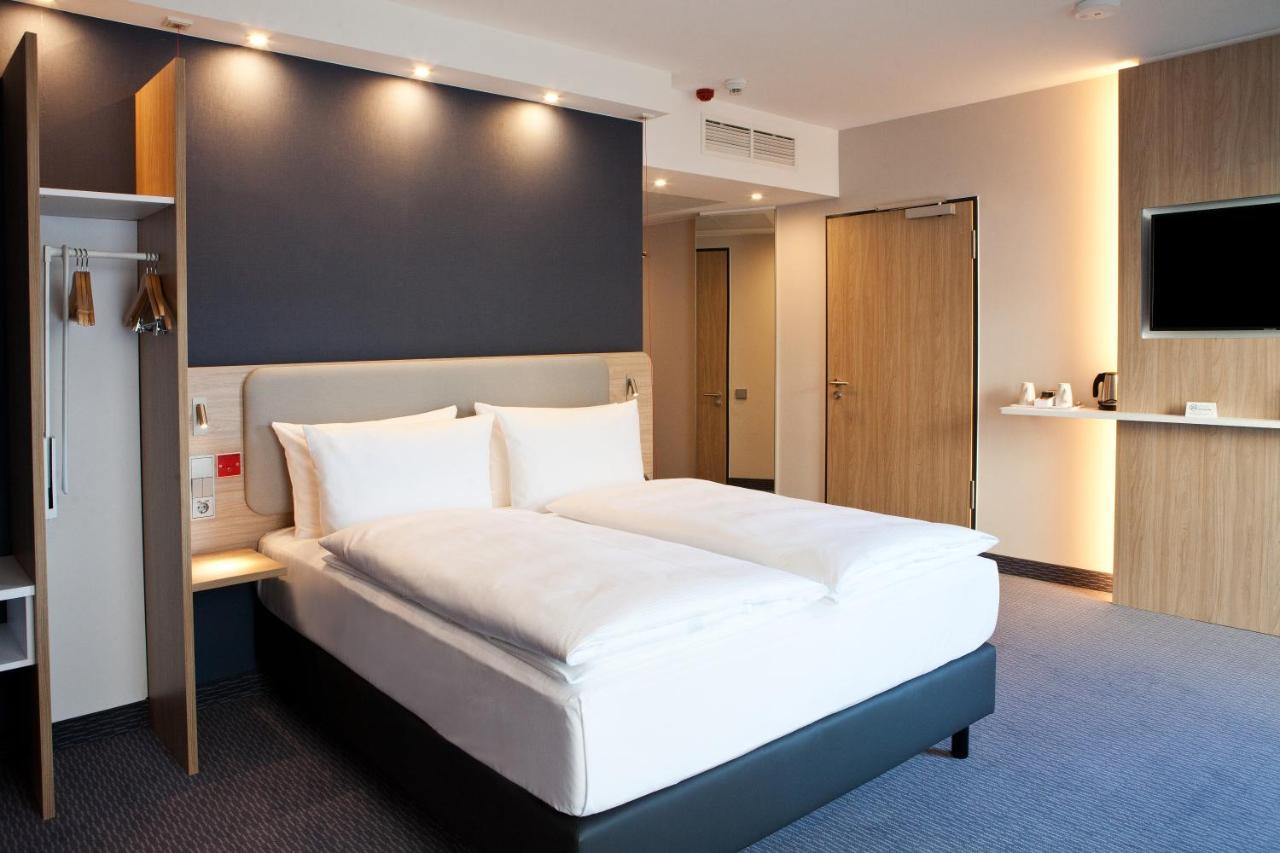 Holiday Inn Express - Lustenau Ngoại thất bức ảnh