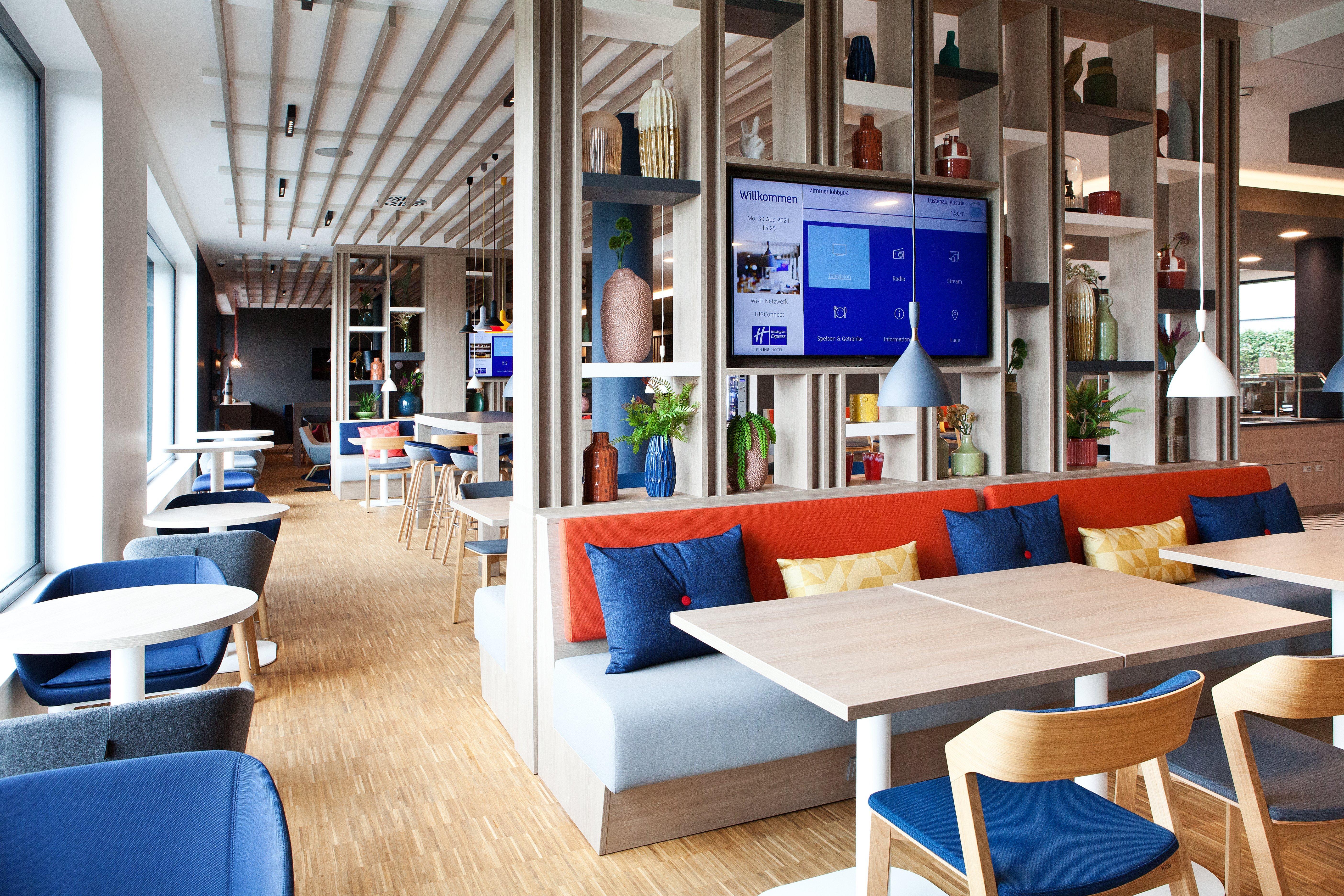 Holiday Inn Express - Lustenau Ngoại thất bức ảnh