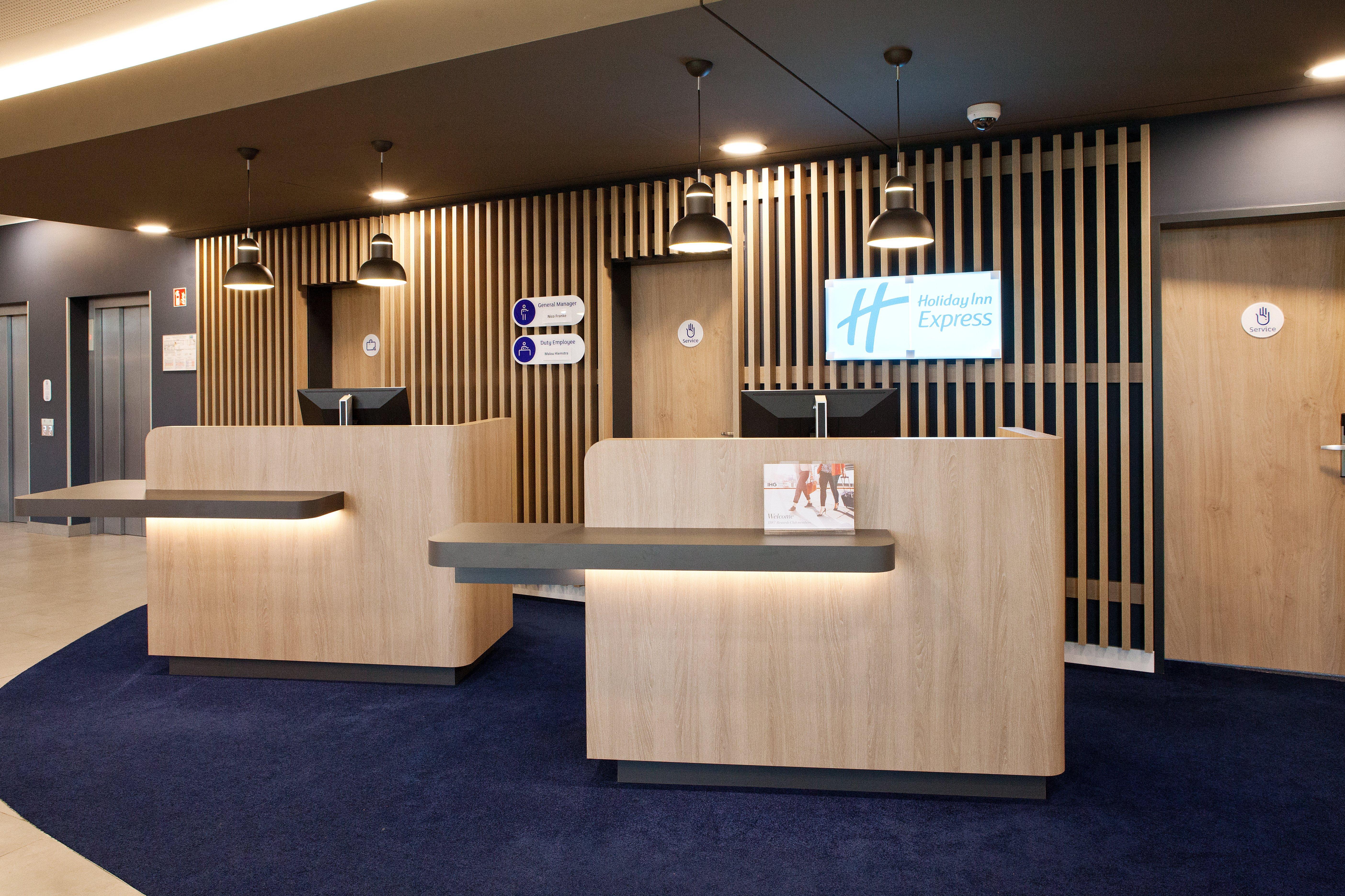 Holiday Inn Express - Lustenau Ngoại thất bức ảnh