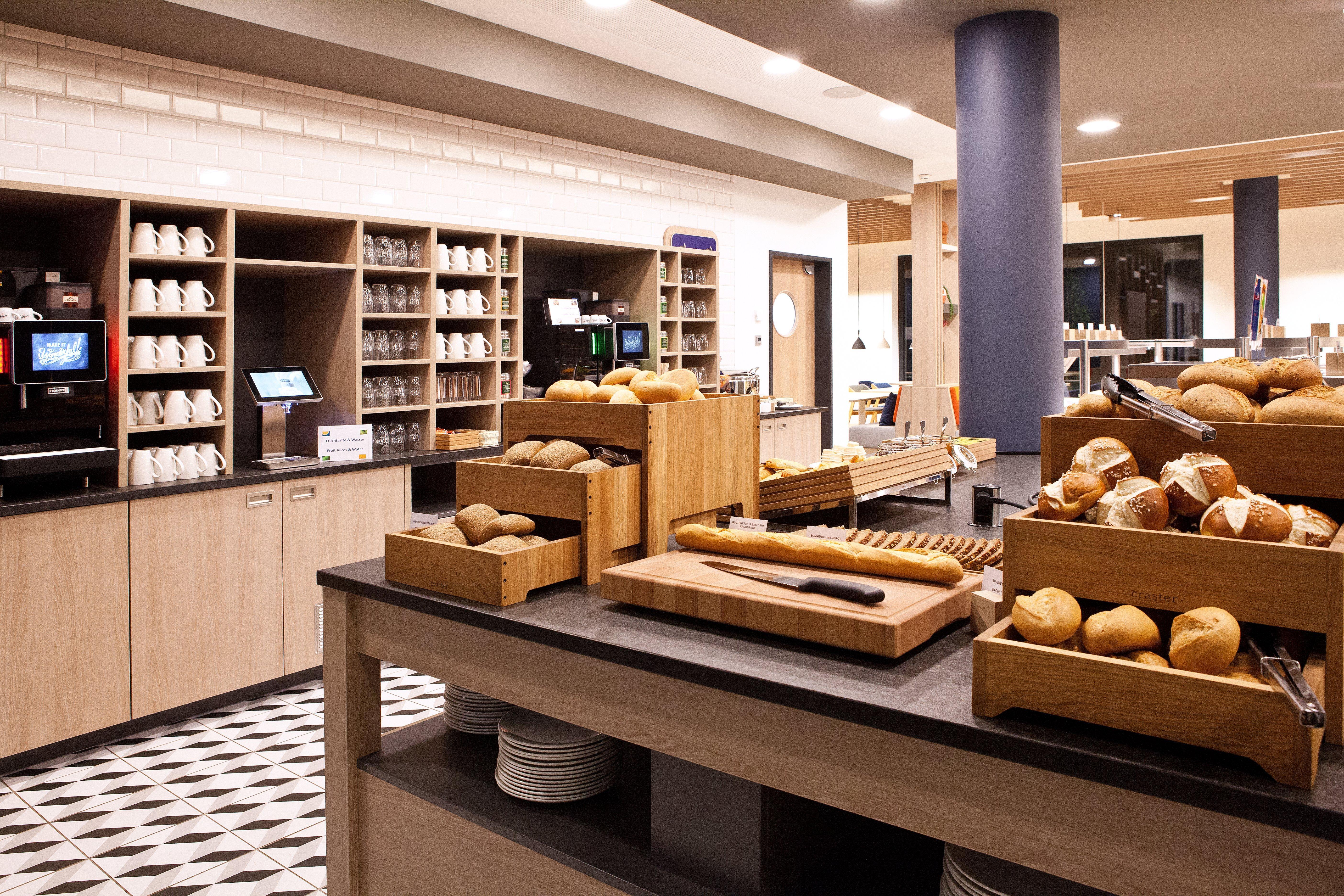 Holiday Inn Express - Lustenau Ngoại thất bức ảnh