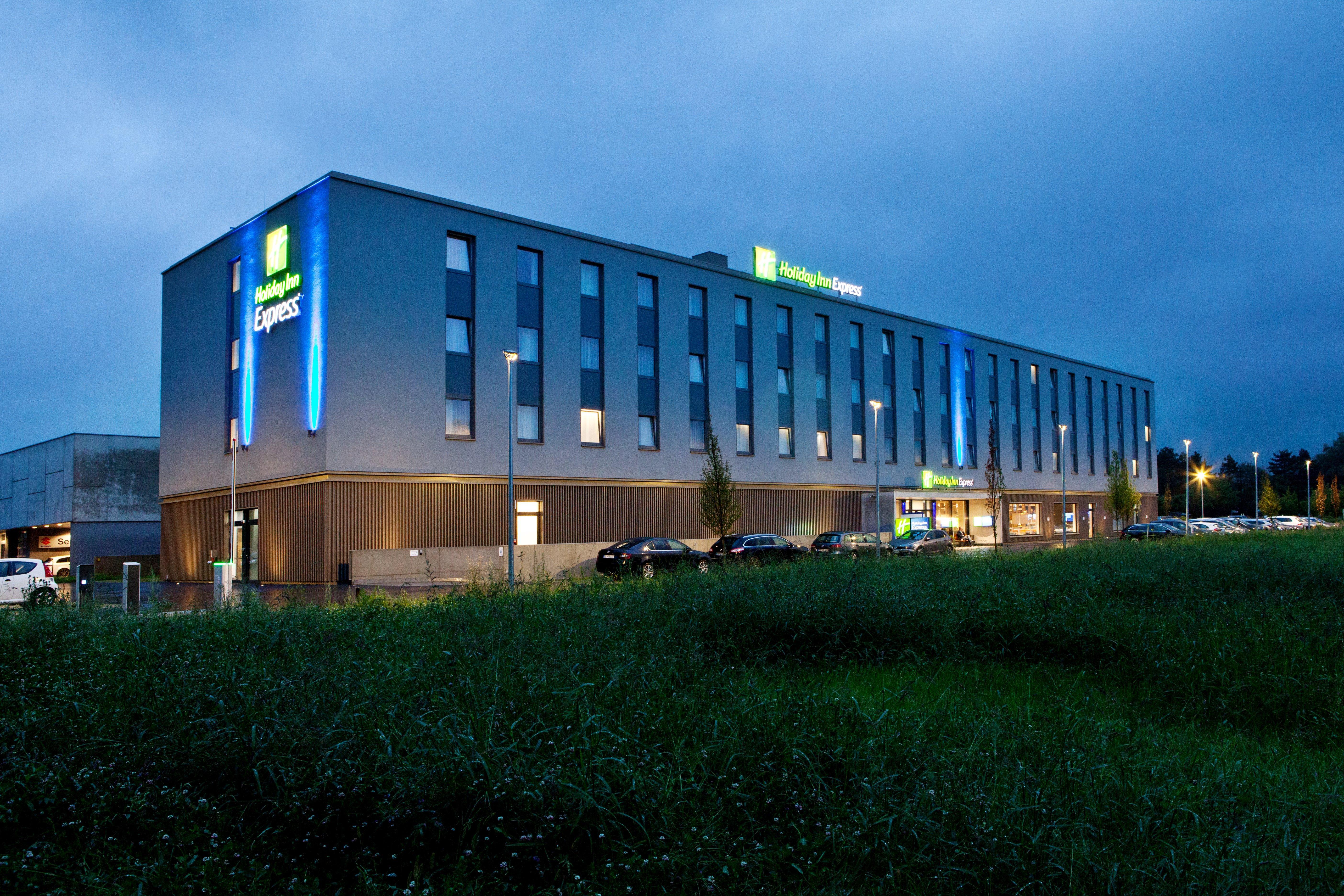 Holiday Inn Express - Lustenau Ngoại thất bức ảnh
