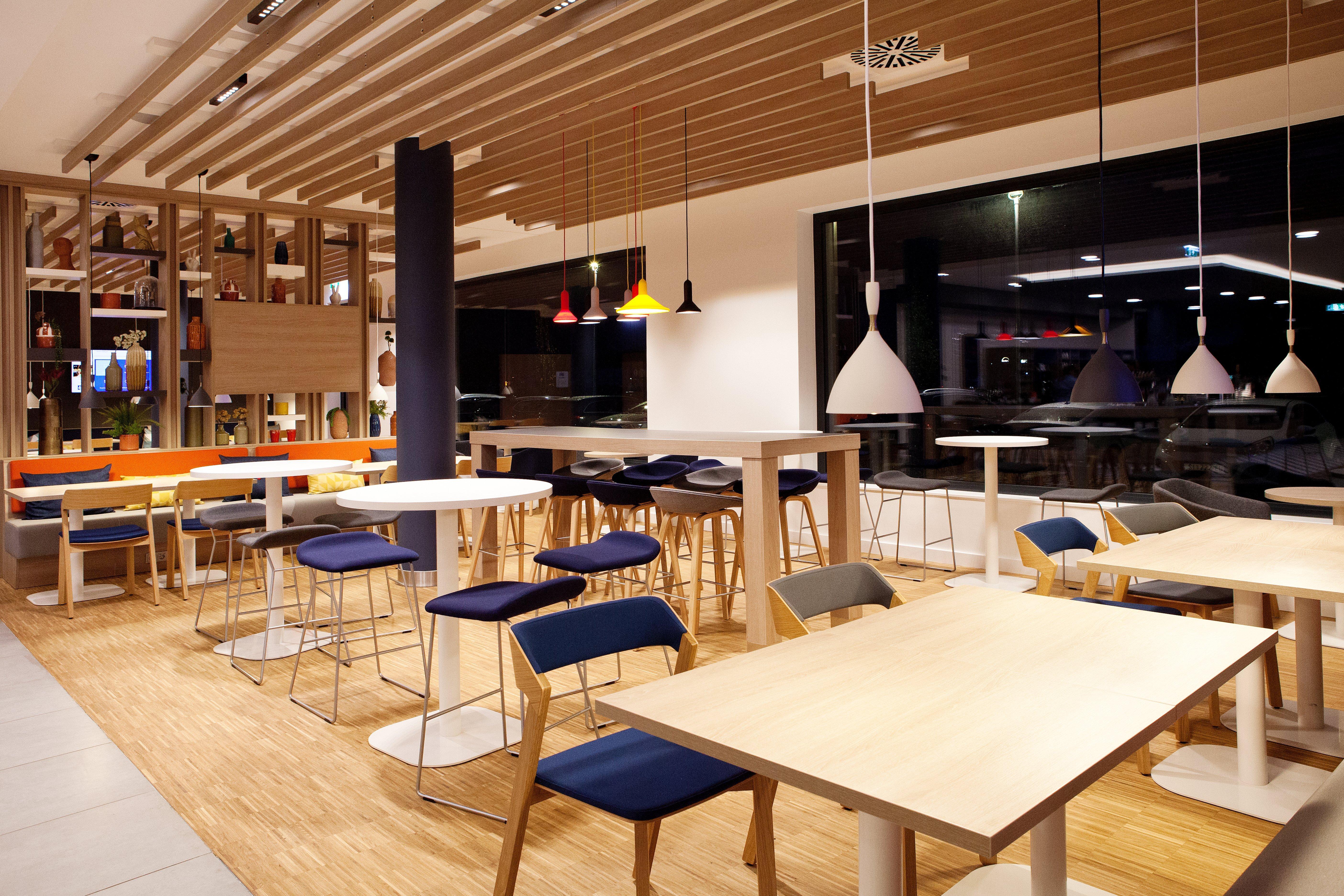 Holiday Inn Express - Lustenau Ngoại thất bức ảnh