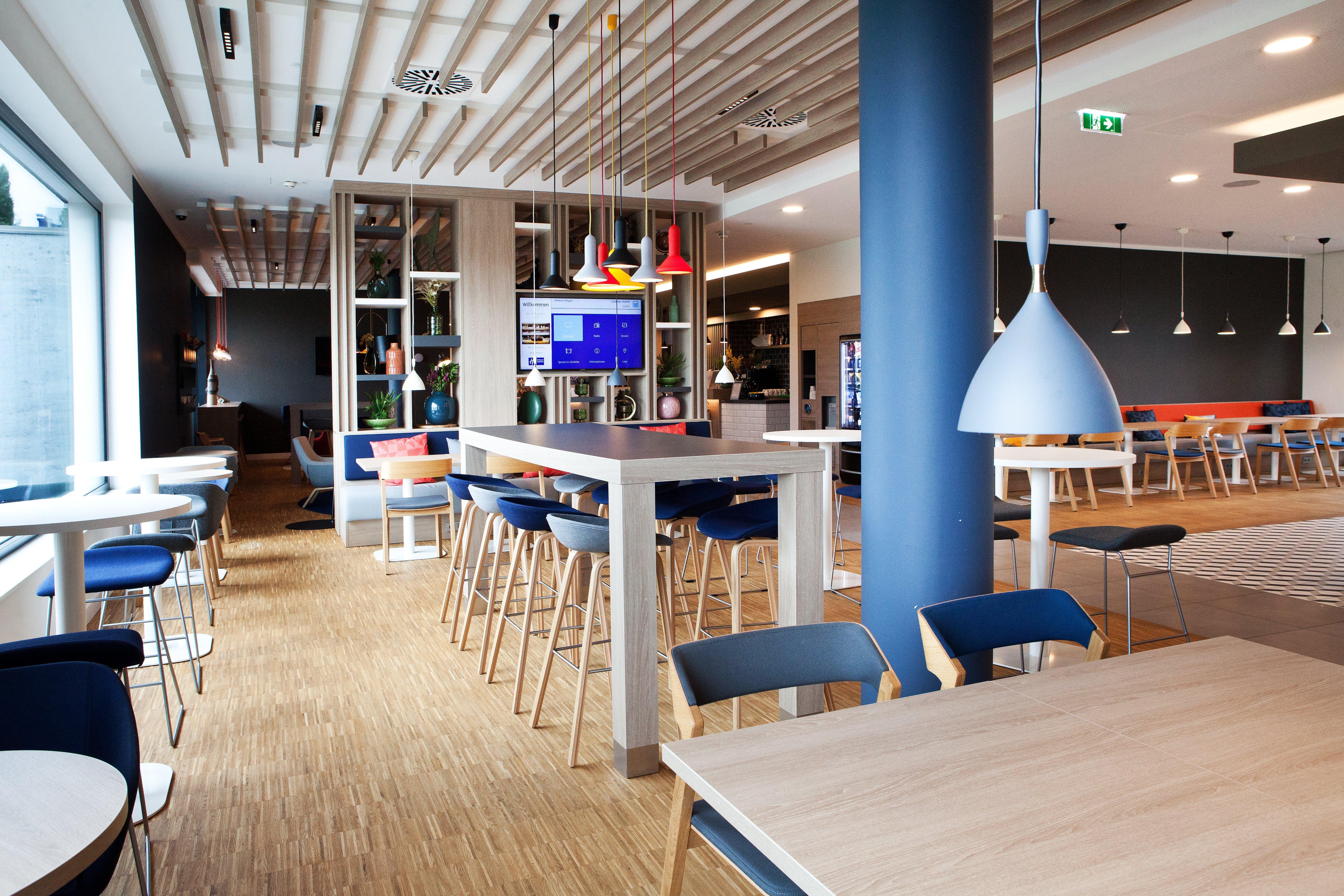 Holiday Inn Express - Lustenau Ngoại thất bức ảnh
