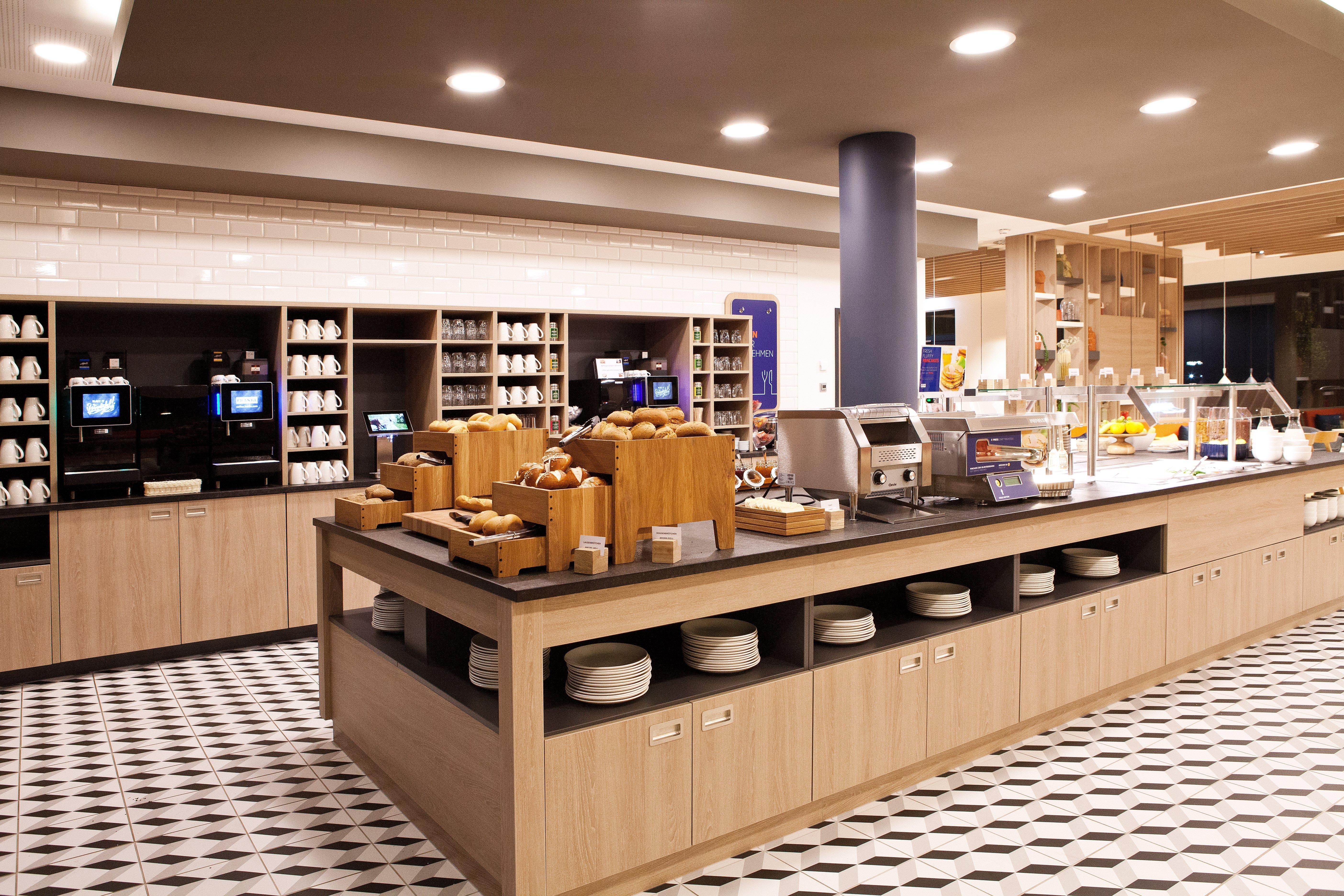 Holiday Inn Express - Lustenau Ngoại thất bức ảnh